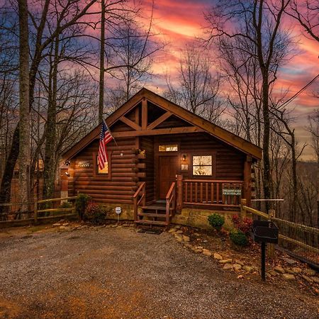 Log Cabin, Hot Tub, Fireplace, Pool Table & Views! Sevierville Esterno foto